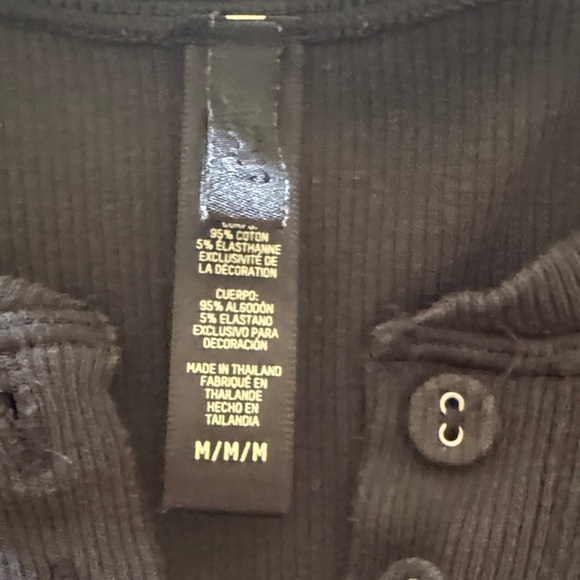 SKIMS Men's Black Crewneck Sweater - Picture 2 of 5